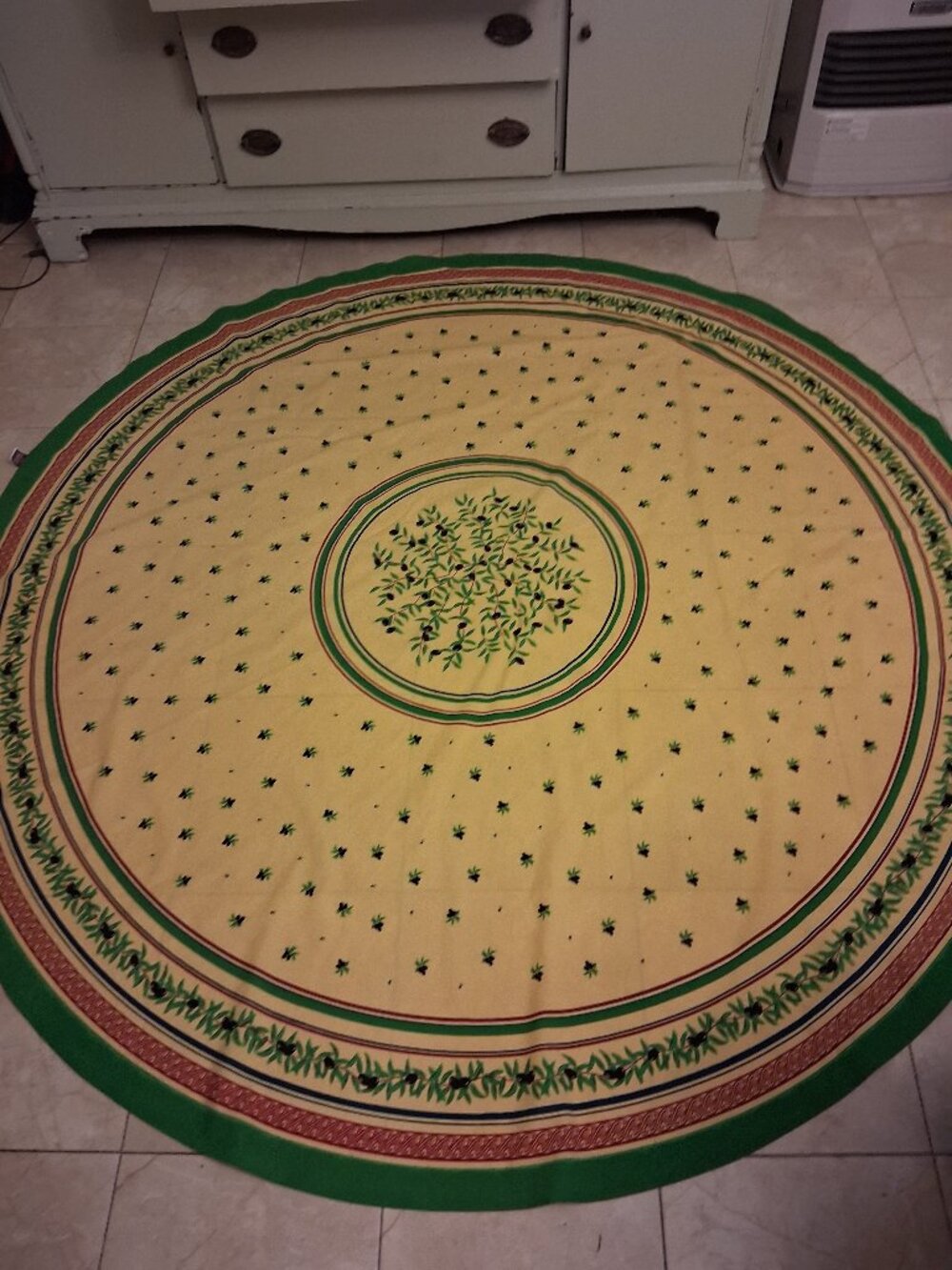 Maison Ungava Provence collection Québec tablecloth round